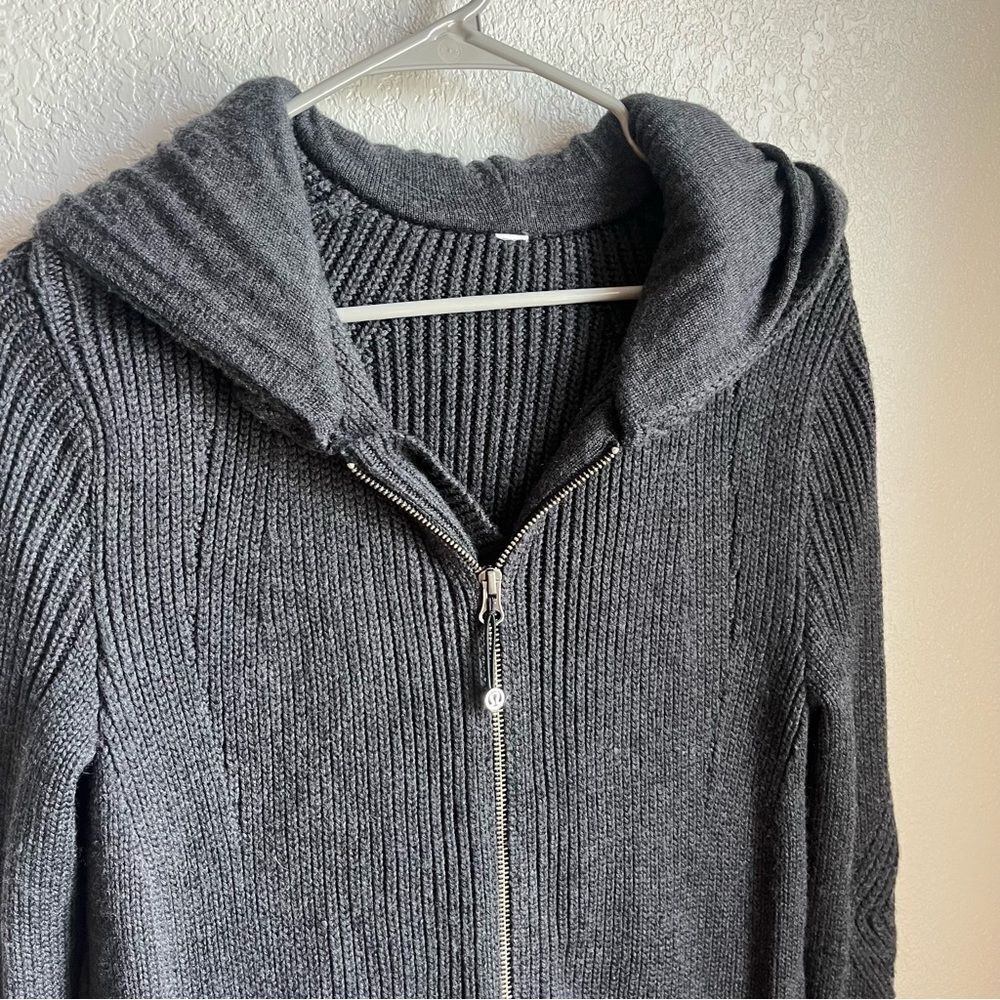 Lululemon SweatEr Once A Day
Jacket
Heathered Black - Picture 6 of 11